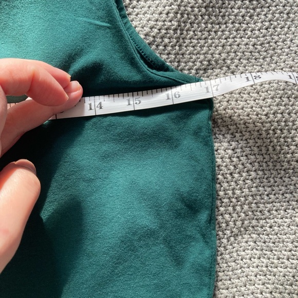 Only High Neck Emerald Green Cropped Tank Top Large - Picture 6 of 7